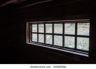 Hand Hewn Logs Images Stock Photos Vectors Shutterstock