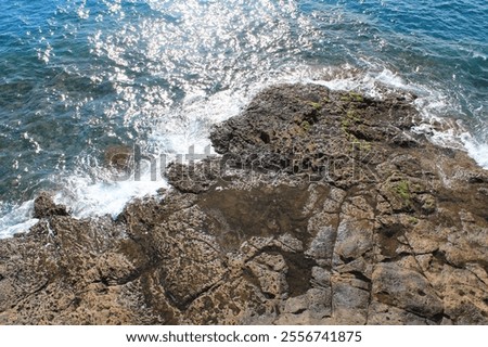 The ocea and the beach rocks