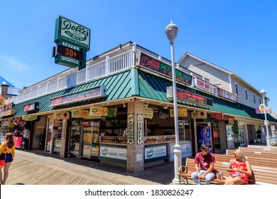 3,449 Boardwalk shopping Images, Stock Photos & Vectors | Shutterstock