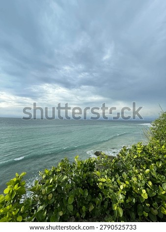 Ocean view with cloud from clift top in Bali