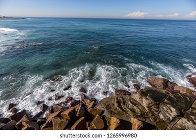 Ocean view with waves and rocks