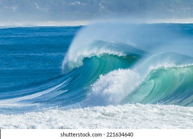 Ocean wave curl Images, Stock Photos & Vectors | Shutterstock