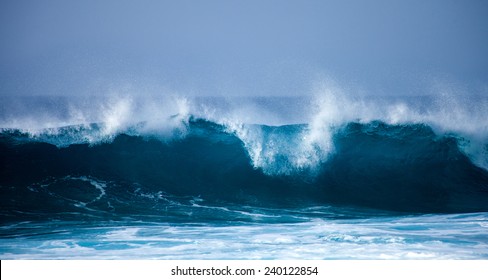 88,702 Wave Breaking Images, Stock Photos & Vectors | Shutterstock