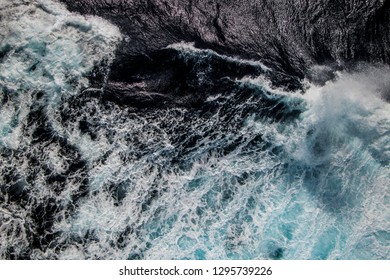 Ocean Waves In The Carribean 