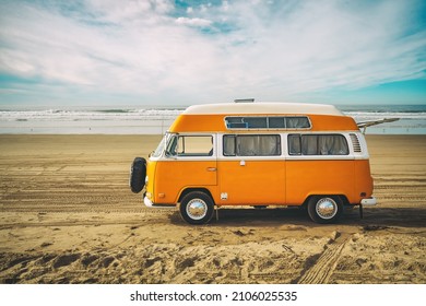 8,153 Cars California Beach Images, Stock Photos & Vectors 