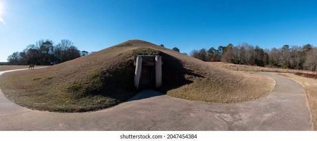 Ocmulgee Mounds National Historical Park In Macon, Georgia