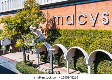 Oct 10, 2019 Palo Alto / CA / USA - Macy's Store Located In The Upscale Open Air Stanford Shopping Mall, San Francisco Bay, California