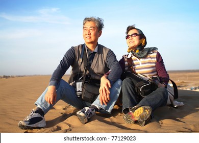 In Oct. 2010, My Whole Family Drove To The Largest Desert In China. Explore The Desert And Enjoy The Fun.