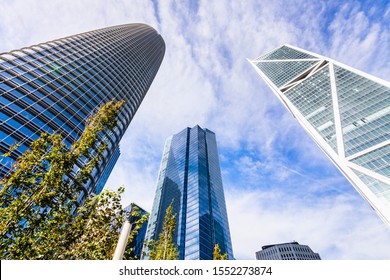 Oct 26, 2019 San Francisco / CA / USA - Salesforce, Millenium and 181 Fremont Street towers surrounding the Salesforce Transit Center Park in South of Market District