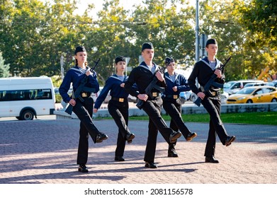 October 10, 2021 The City Of The Port Of Sevastopol, Crimea. Base Of The Black Sea Fleet. Honor Guard Of Schoolchildren At The Memorial To The Dead Sailors. Disputed Territory Between Russia And Ukrai