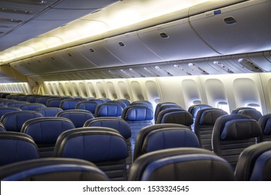 October 13th, 2019. San Francisco, California. Interior of an empty United Airlines Boeing 777 in domestic configuration. 