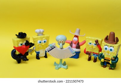 October 2022, Istanbul, Turkiye: Sponge Bob Figurines By Burger King Happy Meal Toys In 2008.