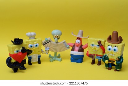 October 2022, Istanbul, Turkiye: Sponge Bob Figurines By Burger King Happy Meal Toys In 2008.