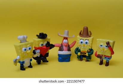 October 2022, Istanbul, Turkiye: Sponge Bob Figurines By Burger King Happy Meal Toys In 2008.