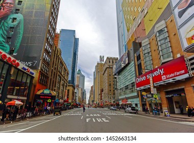 October 31, 2009: Eighth Avenue In Manhattan, New York, USA