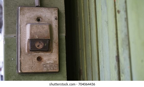 Bilder Stockfoton Och Vektorer Med Door Buzzer Shutterstock