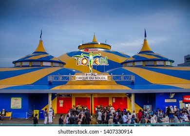 Odaiba Japan On Aril 6, 2016. People Lining Up To Watch The Cirque Du Soleil Show 