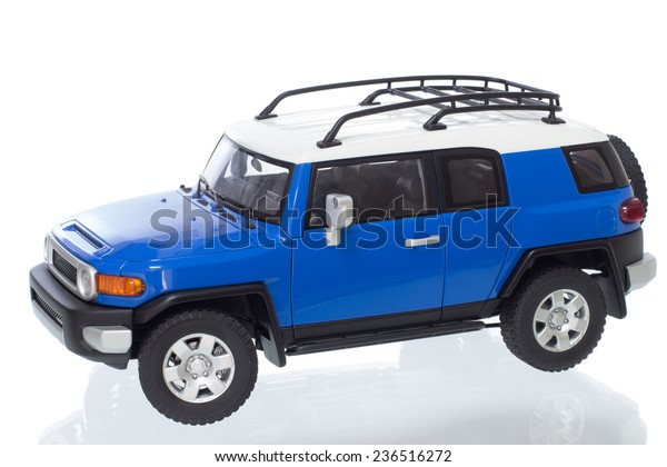 toyota fj cruiser toy car