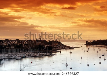 odet river and Benodet harbor