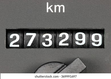 Odometer Of Used Car Showing Mileage Of 273299 Km