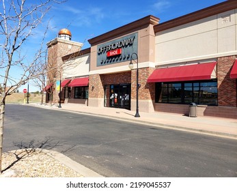 Off Broadway Shoe Warehouse - Wide Of Building (Aurora, Colorado, USA) - 04\25\2021