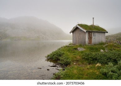 An off-grid cottage in Nordkapp, the most northern point of Norway