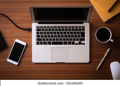 Office Computer Stock Photo 561246505 | Shutterstock