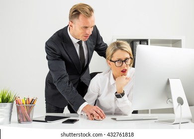 503 Boss Insulting Employee Stock Photos, Images & Photography ...