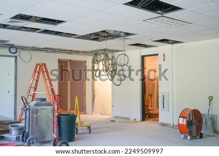 office under construction, remodeling, renovation, extension, reconstruction 