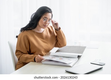 Office Woman Business Stylish Look Body Positive