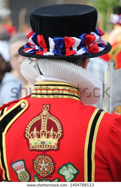 Official uniform of a\
beefeater