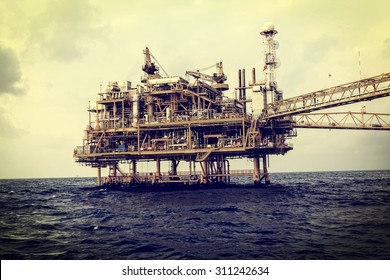 Offshore Industry oil and gas production petroleum pipeline.