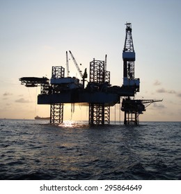 Offshore Jack Up Drilling Rig