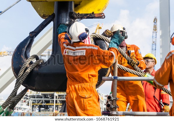 pripojiť offshore platformuReddit orgie Nemecko