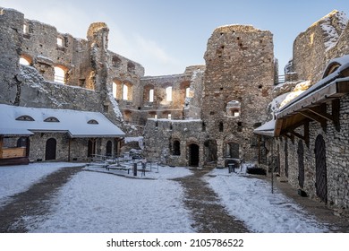 Ogrodzieniec, Silesia, Poland, 12 December 2021:inner Courtyard Of The Castle