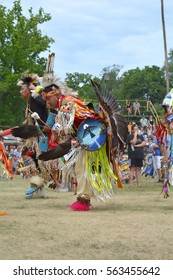 Ohsweken, Ontario, Canada - July 24, 2016 : Six Nations Of The Grand River Pow Wow.  Turtle Island. Grass Dancers, Fancy Feather Dancers Powwow Native American In Their Traditional Regalia.