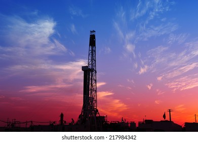 Oil drilling rig 