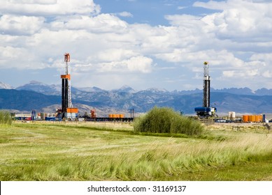 Ölbohrplattformen in den Ölfeldern von Wyoming