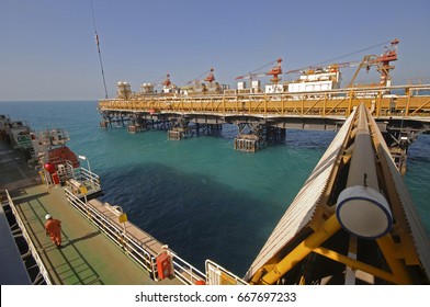  Oil And Gas Exploration Rig. A Platform In The Persian Gulf. Arabian Sea. 