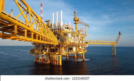 Oil Gas Central Processing Platform Produced Stock Photo 468393446 ...