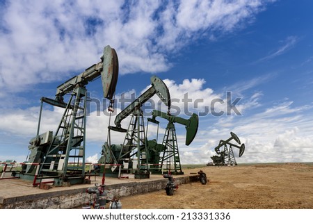 oil pump jacks 