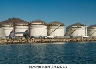 Oil. Oil Reserves. Tanks Refinery. Bunkering. Cape Town. South Africa.