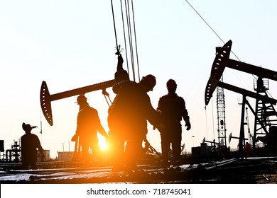The oil workers at work