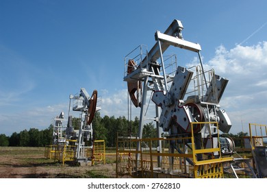 Oil-extracting installation