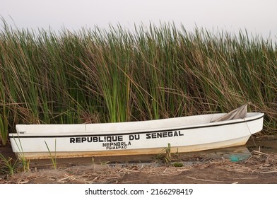 Oiseaux du Djoudj National Park, January 17, 2009: Boat in a lagoon. Saint-Louis. Senegal.