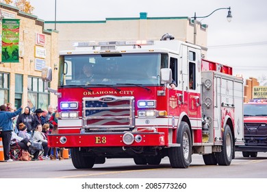 Oklahoma, DEC 4, 2021 - Fire Truck In Cowboy Christmas Parade