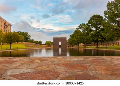 Alfred p. murrah federal building Images, Stock Photos & Vectors ...