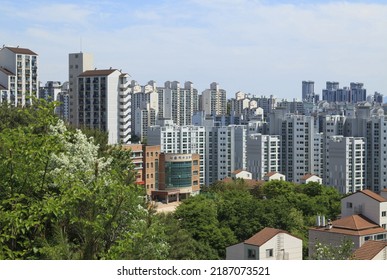 Oksudong Seongdonggu Seoul South Korea May Stock Photo 2187073521 ...