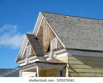 Old 2 Story Fixer Upper Foreclosure House Falling Apart