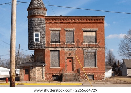 Old abandoned building in small Midwest city.  Seneca, Illinois, USA.